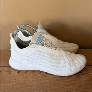 Saysh One Women’s size 8